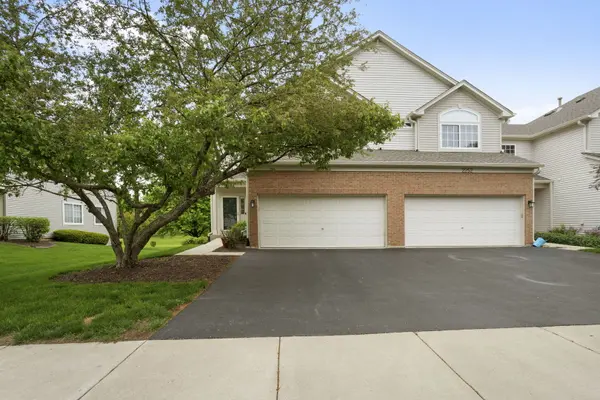 2250 STOUGHTON DR, Aurora, IL 60502
