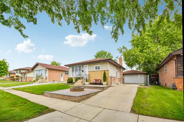 4428 Lisa LN, Oak Forest, IL 60452
