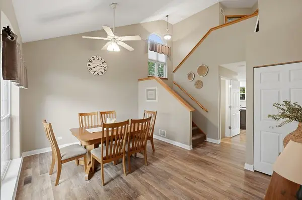 10620 Wing Pointe DR, Huntley, IL 60142