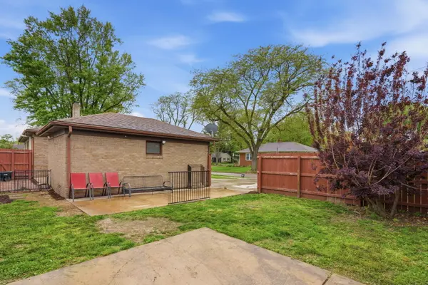 2730 4th ST, Moline, IL 61265