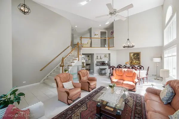 8629 Nancy LN, Orland Park, IL 60462