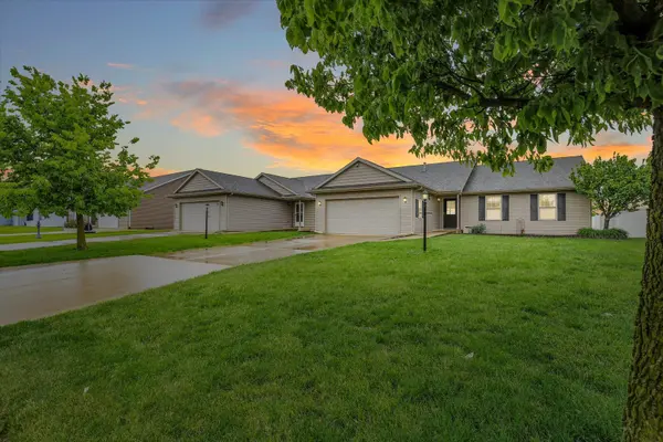 707 Chickory DR, Champaign, IL 61822