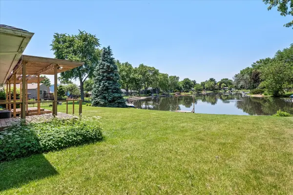 33 Somerset RD, Montgomery, IL 60538