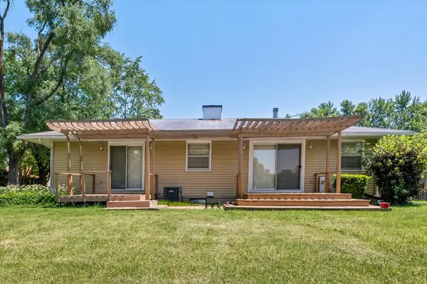33 Somerset RD, Montgomery, IL 60538