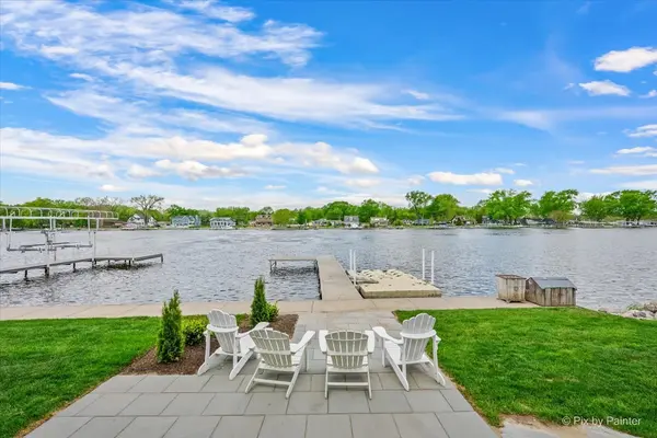 2715 N Villa LN, Mchenry, IL 60051
