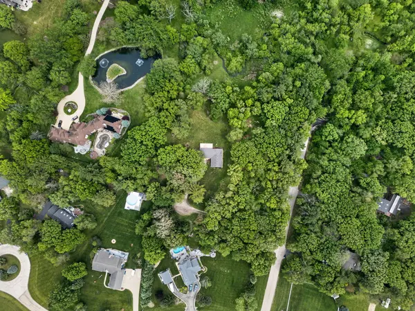 43W239 Hazelwood TRL, St. Charles, IL 60175