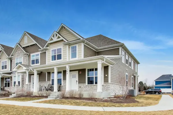 301 Didier CT #D, Buffalo Grove, IL 60089