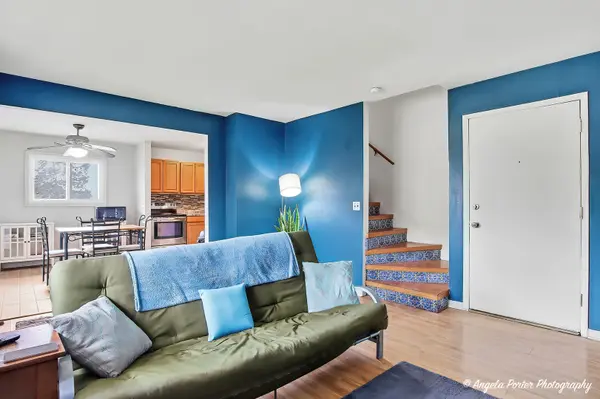 2504 Algonquin RD #3, Rolling Meadows, IL 60008