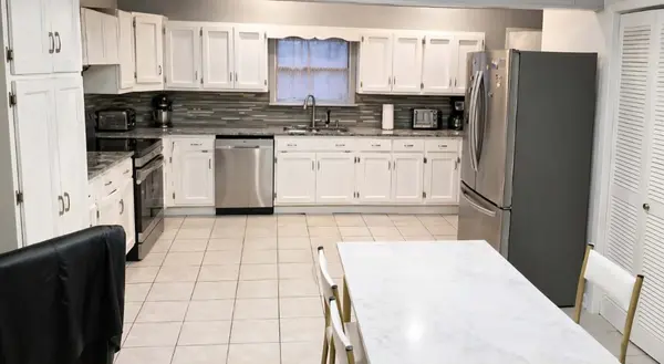 242 Mantua ST, Park Forest, IL 60466