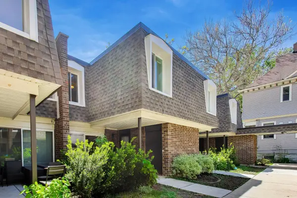 1623 W BELLE PLAINE AVE, Chicago, IL 60613