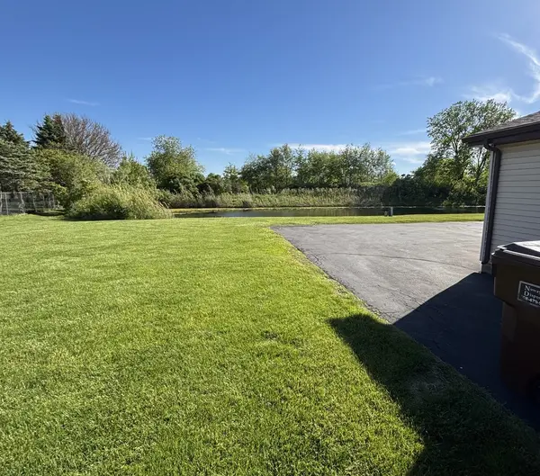 819 Sojourn RD, New Lenox, IL 60451