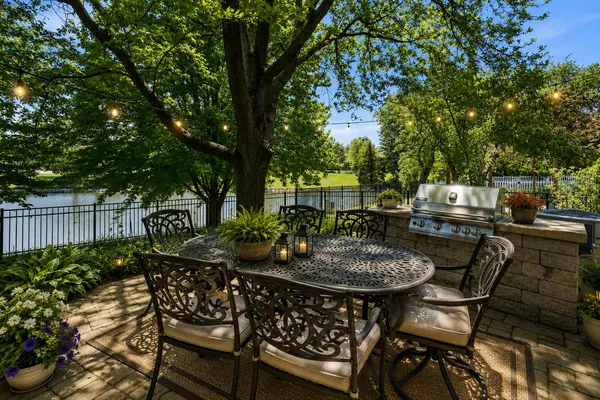 1108 Willard CT, Naperville, IL 60540