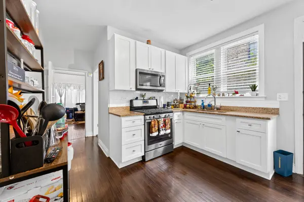 4602 S Albany AVE, Chicago, IL 60632