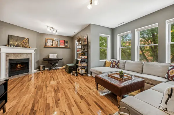 3049 W Sunnyside AVE #2, Chicago, IL 60625
