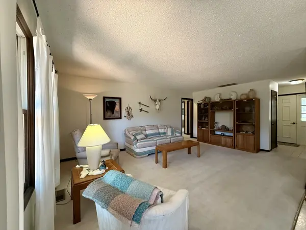 14 Bradley CT, Clinton, IL 61727