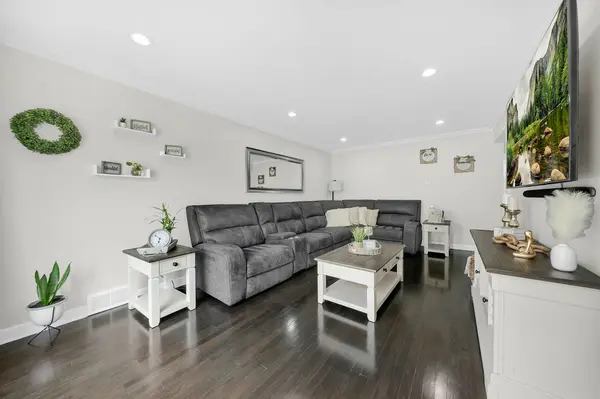 6449 S Kenneth AVE, Chicago, IL 60629