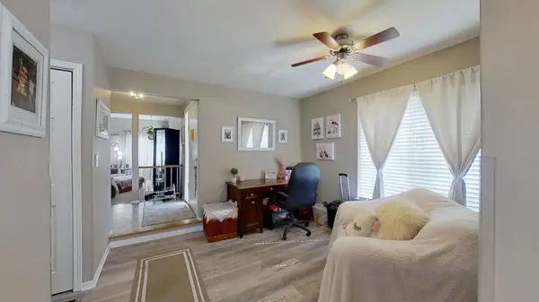772 Colorado CT #772, Carol Stream, IL 60188