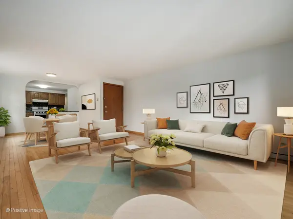 5470 W Higgins AVE #2W, Chicago, IL 60630