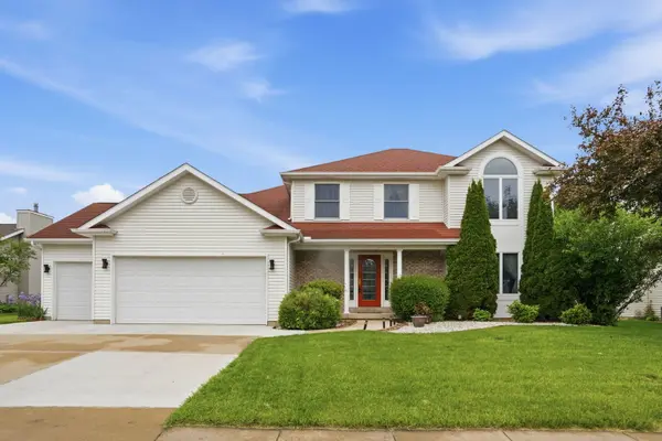 3415 79th ST, Moline, IL 61265