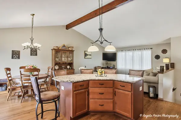 13005 W 28th ST, Wadsworth, IL 60083