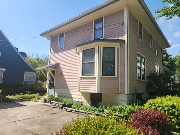 206 W Franklin AVE, Naperville, IL 60540