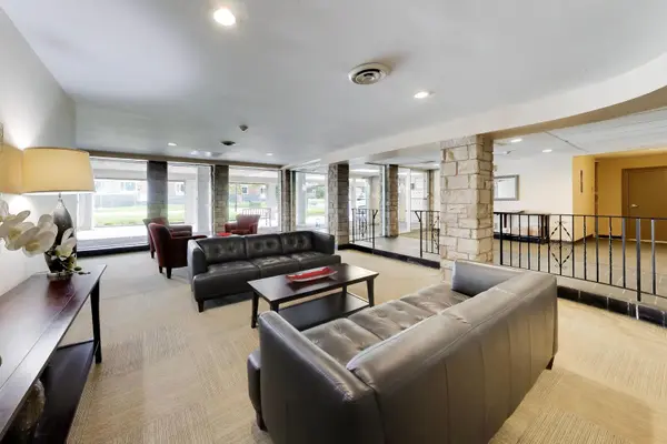 Address not disclosed, Park Ridge, IL 60068