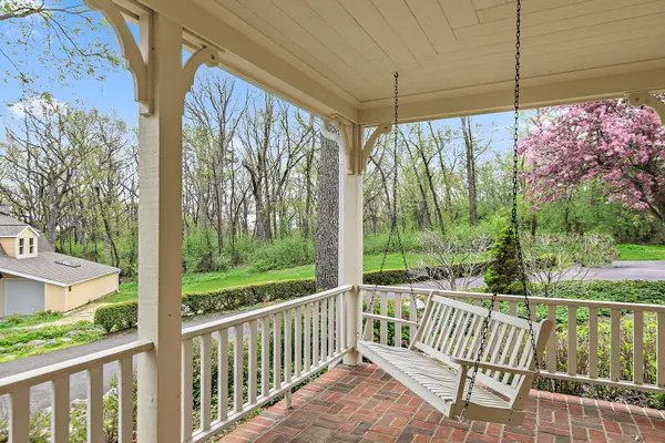 309 Three Oaks RD, Cary, IL 60013