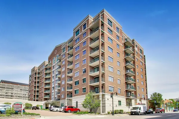 750 Pearson ST #904,  Des Plaines,  IL 60016