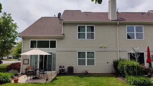 3150 Saint Michel LN, St. Charles, IL 60175