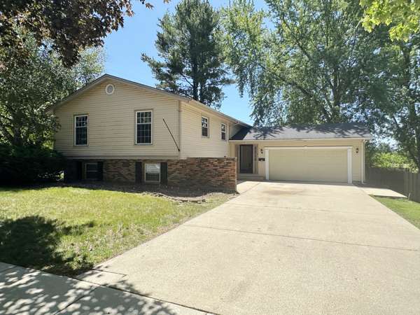641 Webster ST,  Algonquin,  IL 60102