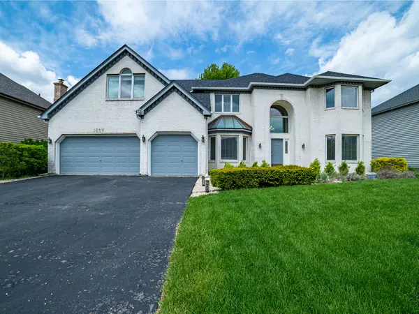 1837 Auburn AVE,  Naperville,  IL 60565