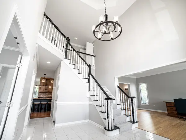 1837 Auburn AVE, Naperville, IL 60565