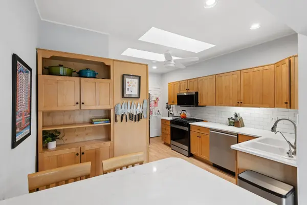 5004 N Tripp AVE, Chicago, IL 60630