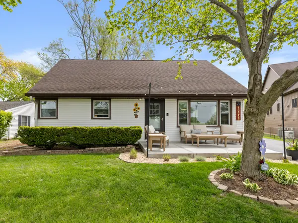 37127 N Hillside DR, Lake Villa, IL 60046
