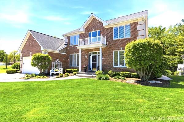 1914 N Ridge AVE, Arlington Heights, IL 60004