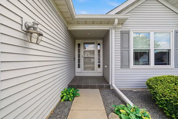 230 Wendy ST, Sycamore, IL 60178