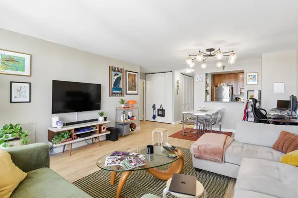 1636 N Wells ST #1709, Chicago, IL 60614