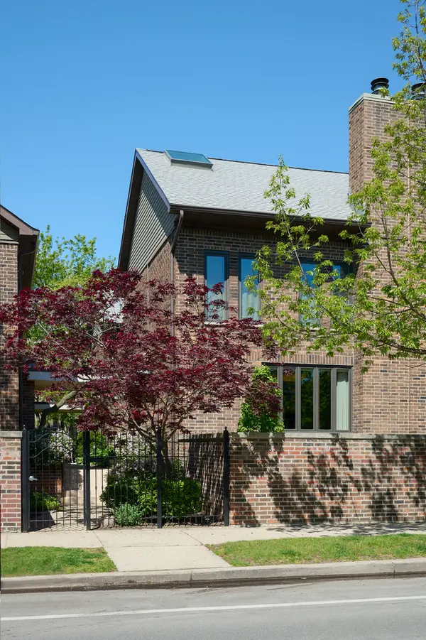 1818 N Larrabee ST, Chicago, IL 60614