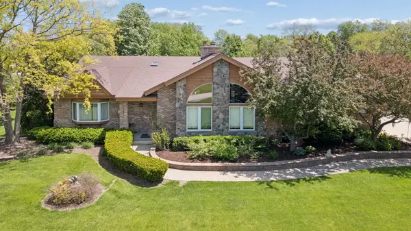 16253 S Regents RD, Homer Glen, IL 60491