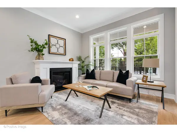 3107 N OAKLEY AVE, Chicago, IL 60618