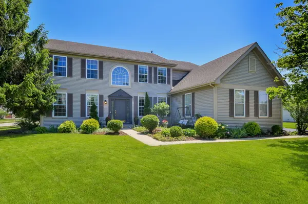 269 Prairieview DR, Geneva, IL 60134