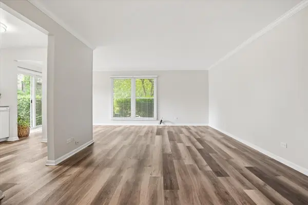 837 Garfield AVE #A, Libertyville, IL 60048