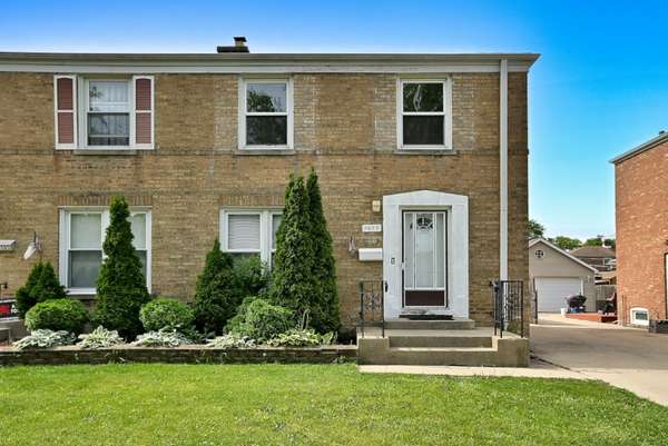 1653 Stockton AVE, Des Plaines, IL 60018