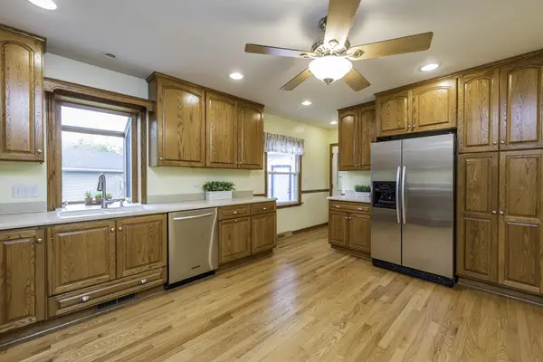 616 Highland AVE, Antioch, IL 60002