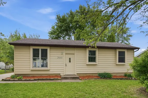 2603 W 55th ST, Davenport, IA 52806