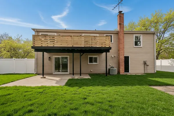 212 S River RD, Naperville, IL 60540