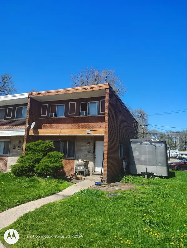9522 S COLFAX AVE, Chicago, IL 60617