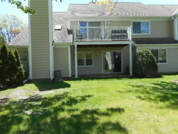1017 Brentwood CIR, Buffalo Grove, IL 60089