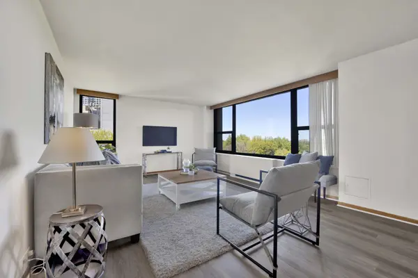 1850 N CLARK ST #703, Chicago, IL 60614