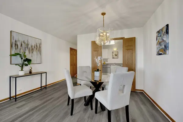 1850 N CLARK ST #703, Chicago, IL 60614